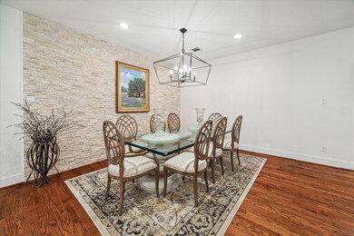 1713 Woodcrest Dr, Houston, TX 77018 - photo 4