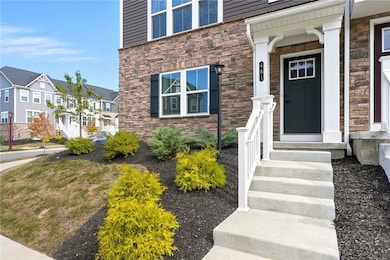 481 Nolan Cir, Cranberry Township, PA 16066 - photo 5