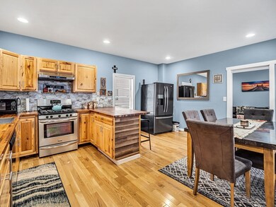 16 Barclay St, Lowell, MA 01851 - photo 5