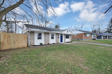 3333 Latonia Ct, Columbus, OH 43232 - photo 3