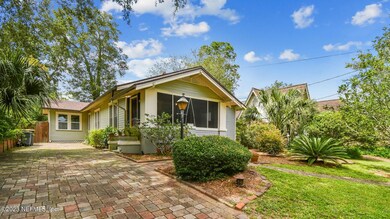 3839 Oak St, Jacksonville, FL 32205 - photo 2