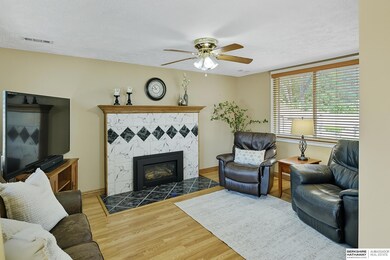 8712 Parker St, Omaha, NE 68114 - photo 7