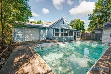 705 Wright Ave, Toledo, OH 43609 - photo 2