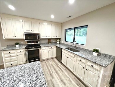 21 New River Trace, Clover, SC 29710 - photo 3