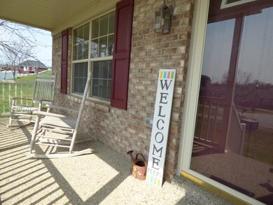 202 Kayla Brooke Ct, Mount Washington, KY 40047 - photo 2