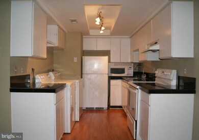 1923 Bellarbor Cir unit C, Crofton, MD 21114 - photo 7