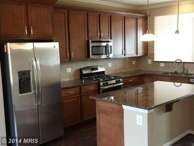 7529 Honey Locust Ln, Hanover, MD 21076 - photo 2