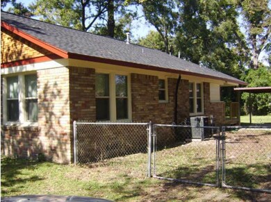 1203 Reid St, Houston, TX 77022 - photo 3