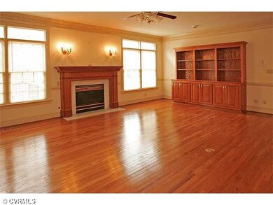 Interior Space/Layout - Family Room