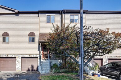 01-Front View