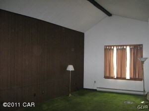 355 W Abbott St, Lansford, PA 18232 - photo 7