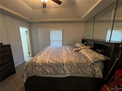 925 Katrin Dr, Alamo, TX 78516 - photo 7