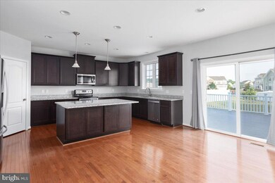 181 Fitzgerald St, Gerrardstown, WV 25420 - photo 3