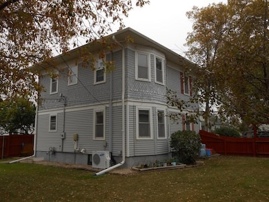 417 3rd Ave NW, Jamestown, ND 58401 - photo 2