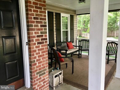 13106 Coralberry Dr, Fairfax, VA 22033 - photo 2