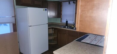 1312 6th St, Perry, IA 50220 - photo 5