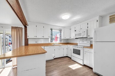 42 Anthony St, Agawam, MA 01001 - photo 7