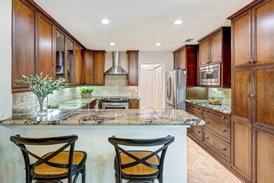 239 Litchfield Ln, Houston, TX 77024 - photo 7