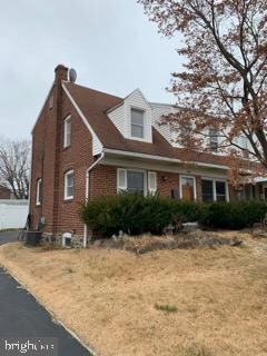 740 Braxton Rd, Ridley Park, PA 19078 - photo 2