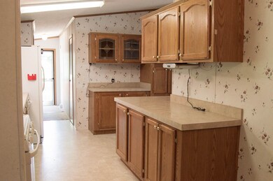 3 Bonny St, Nashua, NH 03062 - photo 4