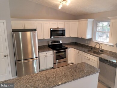 1518 Lochaber Ct, Glen Burnie, MD 21061 - photo 5