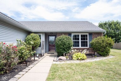 9950 Glenburr Ct, Fishers, IN 46038 - photo 3