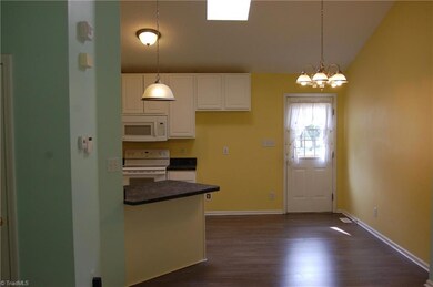 4301 Edgemore Rd, Greensboro, NC 27455 - photo 7