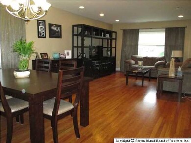 336 Livermore Ave, Staten Island, NY 10314 - photo 4