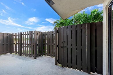 2 Exterior Enterance 1 LR1_9792-Edit
