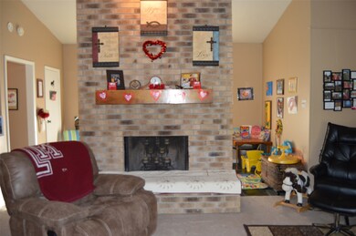 31810 Cypress Cir, Waller, TX 77484 - photo 2