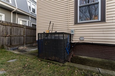 21 Ashmont St, Providence, RI 02905 - photo 5