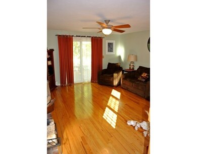 51 Valleyview Ct unit 51, Fitchburg, MA 01420 - photo 3