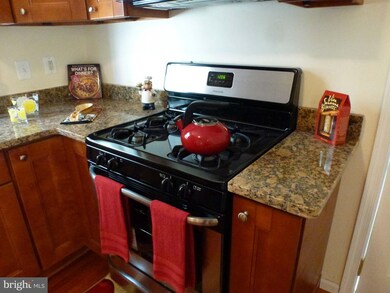 3025 Oakley Ave, Baltimore, MD 21215 - photo 3