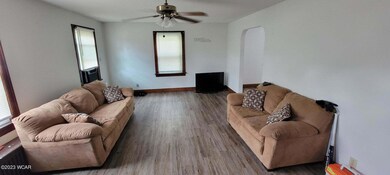 Richie Upstairs Living room