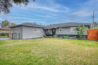 4052 E Farrin Ave, Fresno, CA 93726 - photo 2