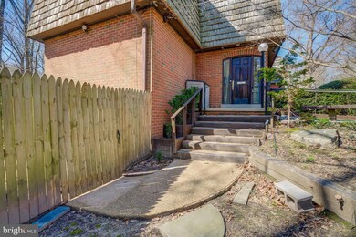 10815 Deborah Dr, Potomac, MD 20854 - photo 6