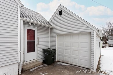 5-print-2246 Kinsey St, Muskegon-5