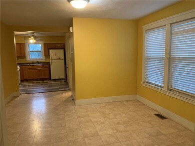 209 Suffolk Ave unit 1, Pawtucket, RI 02861 - photo 6
