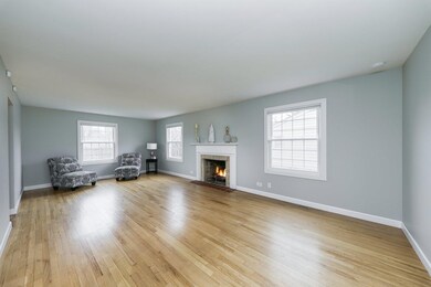 4345 Hoover St, Rolling Meadows, IL 60008 - photo 3