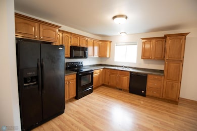 4272 51st St S, Fargo, ND 58104 - photo 2