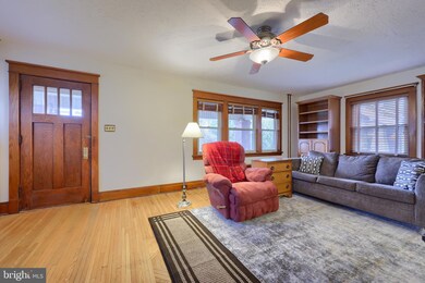 251 E Areba Ave, Hershey, PA 17033 - photo 5