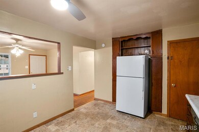 2565 Morningside Dr, Florissant, MO 63031 - photo 7