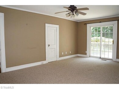 227 Bossong Dr, Asheboro, NC 27205 - photo 4