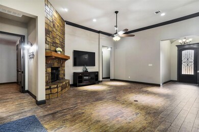 4620 Stoney Creek Ct, Granbury, TX 76049 - photo 6