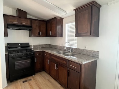 12062 W Edinger Ave unit 19, Santa Ana, CA 92704 - photo 3