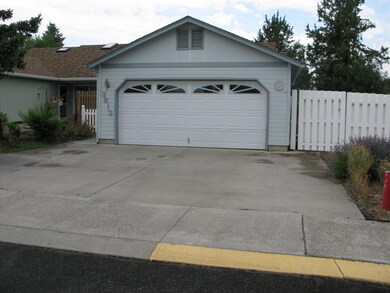 3613 SW Bobby Jones Ct, Redmond, OR 97756 - photo 3