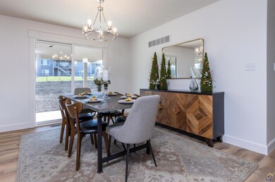 5511 SW Timber Ridge Ln, Topeka, KS 66610 - photo 6