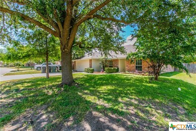 2404 Upland Bend Dr, Temple, TX 76502 - photo 3