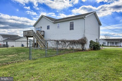 190 Isaac Dr, Bunker Hill, WV 25413 - photo 7