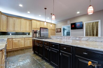 Two tone cabinets